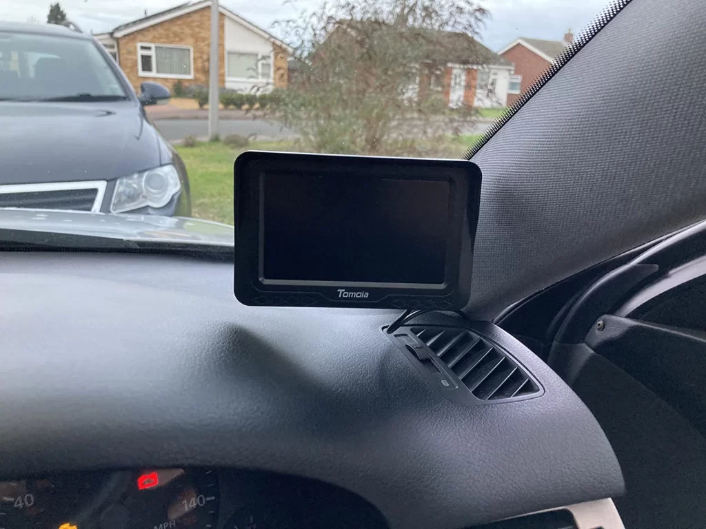 Mounting the Tomoia T1 Backup Camera Monitor on My Dashboard