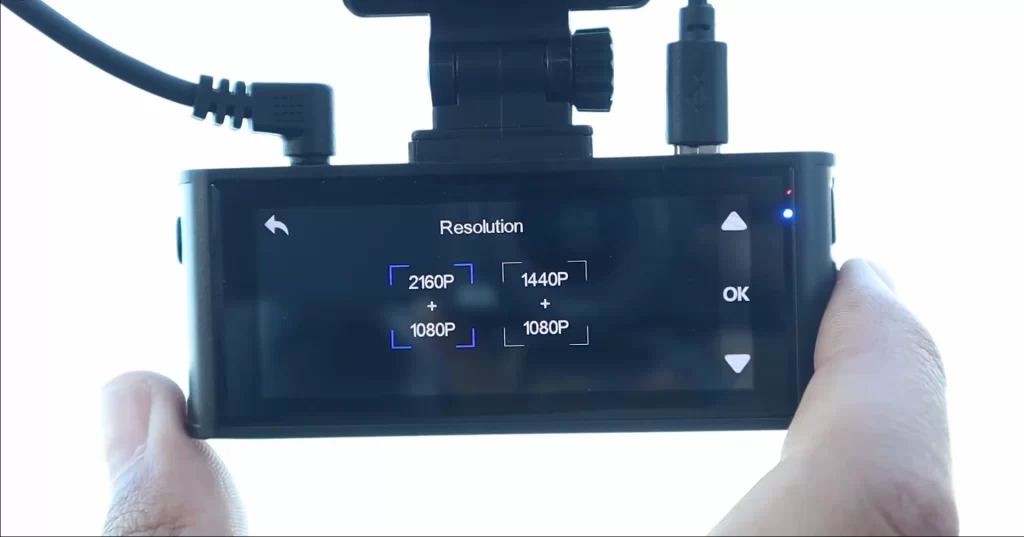 RedTiger F7N Settings 4K and 1080P video resolutions mounted on windshield