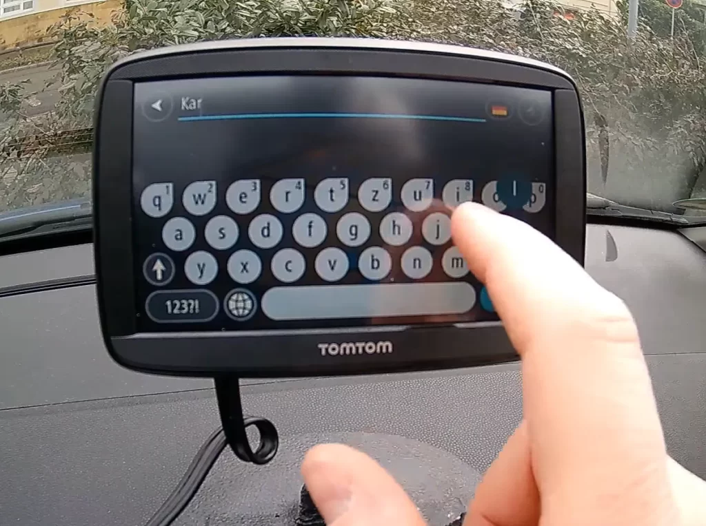 TomTom Start 52 typing postal Code for Destination Route Mapping